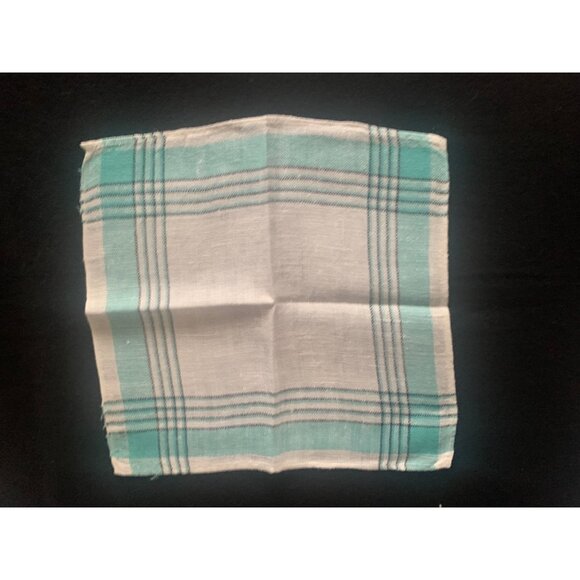 Vintage Plaid Cotton Tablecloth & Napkin Set in Pink & Aqua 48 inch - Picture 13 of 16